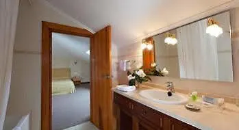 Arresi Hotel