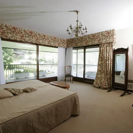 Arresi Hotel Arminza