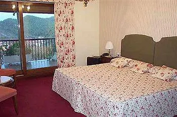 Arresi Hotel *